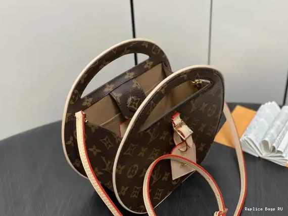 Cheap LOUIS Me PM Around VUITTON 0529
